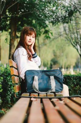 男生把困困放在女生困困视频高清